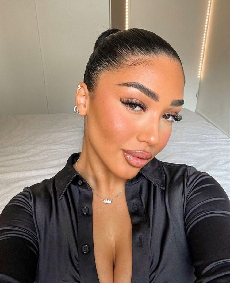 Strip Lash extensions by MidaBeauté