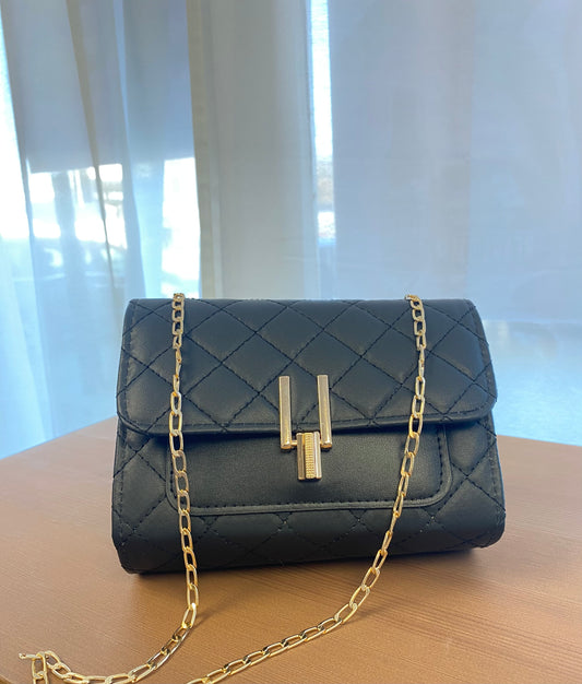 Petit sac à main - Noire avec chaîne en or
