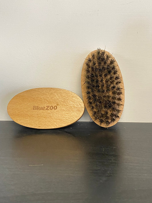 Mini brosse en bois à poils de sanglier naturels